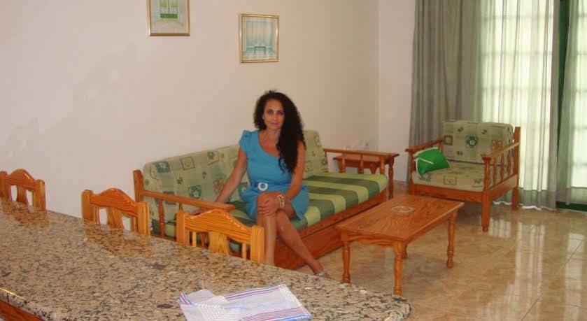 Apartamentos Tisalaya ปูแอร์โตเดลคาร์เมน ภายนอก รูปภาพ
